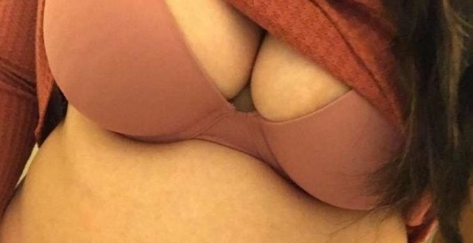 Moi sexy gros seins