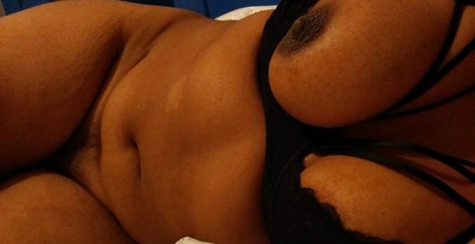 Sexy courbes et mes gros seins